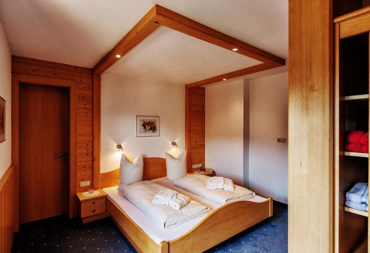 Pension Uga Дамульс Экстерьер фото